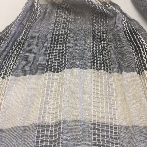 Beautiful Pull Through Scraf - Picture 2 of 3